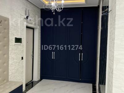 3-бөлмелі пәтер · 137 м² · 8/8 қабат, 19-й мкр, 19-ш/а. 43, бағасы: 60 млн ₸ в Актау