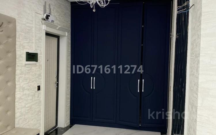 3-бөлмелі пәтер · 137 м² · 8/8 қабат, 19-й мкр, 19-ш/а. 43, бағасы: 60 млн ₸ в Актау — фото 3