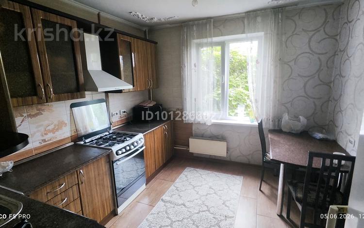 3-бөлмелі пәтер · 68 м² · 3/5 қабат, мкр Айнабулак-4 182 — Возле скорой помощи, бағасы: 52 млн ₸ в Алматы, Жетысуский р-н — фото 2