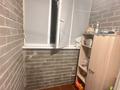 1-бөлмелі пәтер · 50 м² · 1/5 қабат, Бөкенбай батыр 157 — Болашақ-Юни Сити-Аэрапорт, бағасы: 10 000 ₸ в Актобе, мкр Авиатор — фото 7
