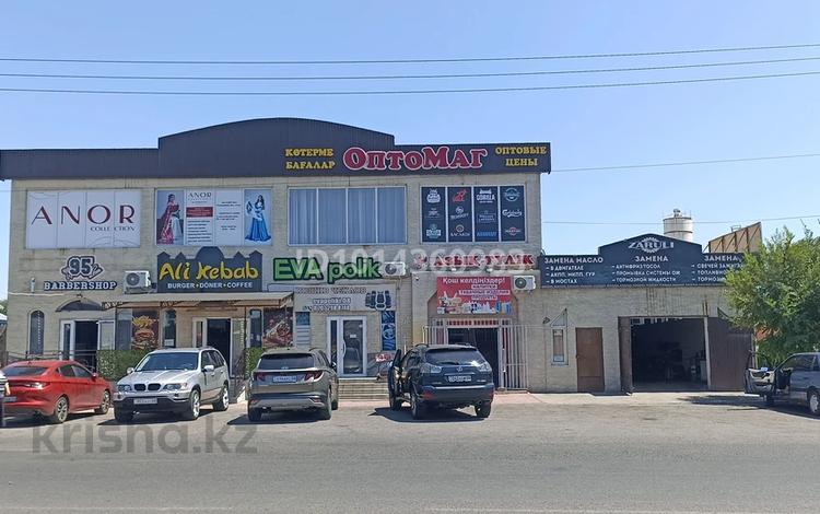 Магазины и бутики, салоны красоты, медцентры и аптеки, студии · 290 м² за 450 000 ₸ в Таразе — фото 2