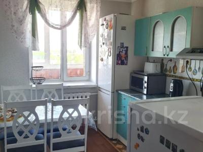 Продажа квартир в Восточно-Казахстанской обл.: 2-комнатная квартира · 52.1 м² · 8/8 этаж, Нурсултана Назарбаева 77 за 19.9 млн 〒 2-комнатная квартира · 52.1 м² · 8/8 этаж, Нурсултана Назарбаева 77 за 19.9 млн 〒 в Усть-Каменогорске
