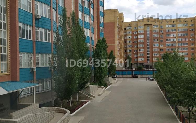 2-комнатная квартира · 95 м² · 2/10 этаж, мкр. Алтын орда, Алии Молдагуловой 60/1 за 40 млн ₸ в Актобе — фото 11