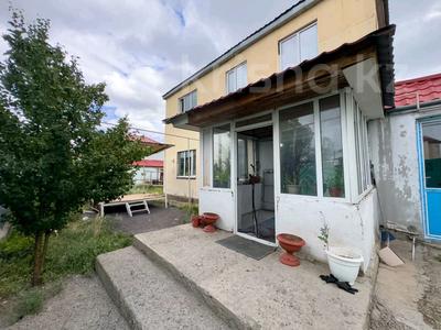 Отдельный дом · 5 комнат · 217 м² · 10 сот., мкр Уркер, Шалкиіз жираү 12 за 61.2 млн ₸ в Астане, Нура р-н