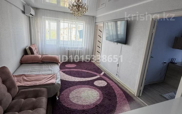3-бөлмелі пәтер · 50 м² · 5/5 қабат, Агыбай батыра 17 — Автостанция и рынок, бағасы: 300 000 ₸ в Балхаше — фото 2