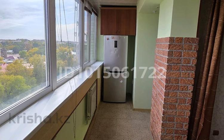 2-бөлмелі пәтер · 54.4 м² · 9/9 қабат, Жукова 15/1 — Пересечение Улицы Жукова и Молдагуловой, бағасы: 19 млн ₸ в Уральске, мкр Школьник — фото 2