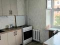 2-бөлмелі пәтер · 50 м² · 3/5 қабат, Алии Молдагуловой — ост Петровского, бағасы: 19 млн ₸ в Уральске, мкр Школьник — фото 4