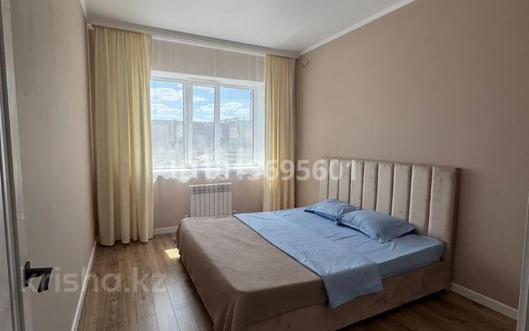 1-бөлмелі пәтер · 45 м² · 1/5 қабат, Алтын орда ш/а. 24Е, бағасы: 2 000 ₸ в Актобе, мкр. Алтын орда — фото 2