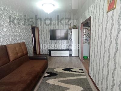 3-комнатная квартира, 56 м², 5/5 этаж, 1 мкр за 11.4 млн 〒 в Лисаковске