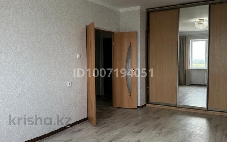 1-бөлмелі пәтер · 40.1 м² · 8/9 қабат, 10 микрорайон, ул.Самал 99/1, бағасы: 15 млн ₸ в Уральске — фото 11