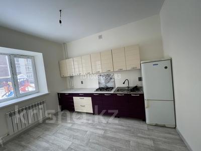 2-комнатная квартира · 75 м² · 1/7 этаж, мкр. Алтын орда, Участок 353/4 участок 353/3 за 8 000 〒 в Актобе