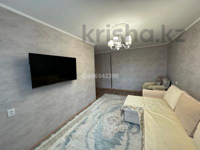 2-бөлмелі пәтер, 46 м², 3/5 қабат тәулік бойы, Козбагарова 24 — Дулатова, бағасы: 10 000 〒 в Семее