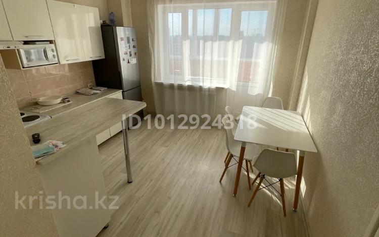 3-бөлмелі пәтер · 90 м² · 12/16 қабат, мкр Юго-Восток, Шахтеров 52, бағасы: 300 000 ₸ в Караганде, Казыбек би р-н — фото 2