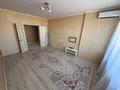 3-комнатная квартира · 90 м² · 12/16 этаж, мкр Юго-Восток, Шахтеров 52 за 300 000 ₸ в Караганде, Казыбек би р-н — фото 15