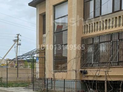 Часть дома · 9 комнат · 469 м² · 2 сот., 29а мкр 142 за 80 млн ₸ в Актау