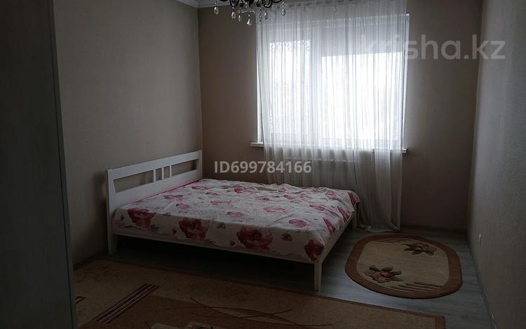 2-комнатная квартира · 64.2 м² · 5/5 этаж, мкр Жас Канат за 200 000 ₸ в Алматы, Турксибский р-н — фото 2