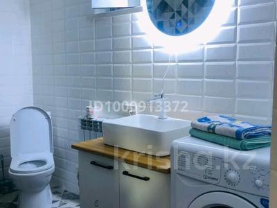 1-бөлмелі пәтер · 52 м², Абая 92 — Жарокова, бағасы: 3 000 〒 в Алматы, Бостандыкский р-н