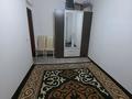 3-бөлмелі пәтер · 60 м², Жаппасбай батыр 78 — Горбатый мостқа арқасын беріп тұрған үй, бағасы: 17 млн ₸ в  — фото 9