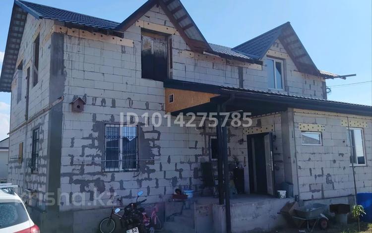 Жеке үй · 6 бөлме · 205 м² · 6 жүзд., Боралдай ш/а., Мкр Аскара Токпанова (КазЦик) улица Мәнгілік ел 17 — Новостройка, бағасы: 47 млн ₸ в Алматы, Алатауский р-н — фото 2