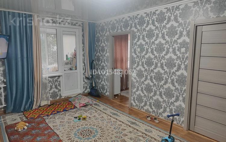 3-бөлмелі пәтер · 48 м² · 4/5 қабат, ихсанова 73/1, бағасы: 16.5 млн ₸ в Уральске, мкр Школьник — фото 2
