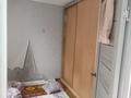 3-бөлмелі пәтер · 48 м² · 4/5 қабат, ихсанова 73/1, бағасы: 16.5 млн ₸ в Уральске, мкр Школьник — фото 3