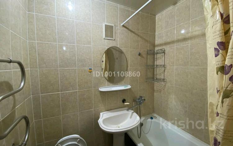1-бөлмелі пәтер · 30 м² · 4/5 қабат, С.Ескалиева 144 — Сарайшык, бағасы: 130 000 ₸ в Уральске, мкр Школьник — фото 2