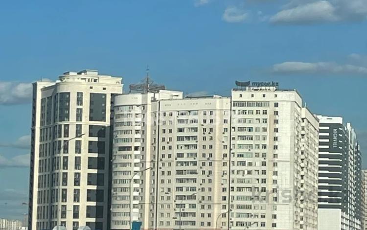 1-комнатная квартира, 52.1 м², 6/20 этаж помесячно, Калдаякова 1