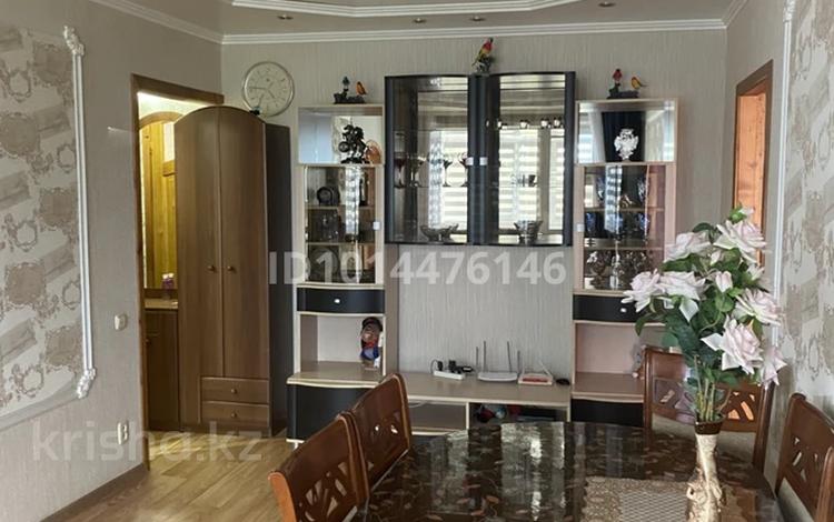 3-комнатная квартира · 68.8 м² · 3/5 этаж, Майкудук, мкр Восток-2 8 за 30 млн ₸ в Караганде, Алихана Бокейханова р-н — фото 2