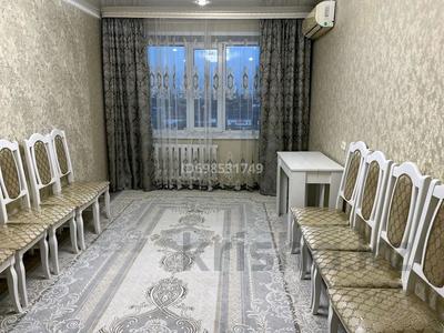 3-бөлмелі пәтер, 63 м², 8 қабат, Ларина 8/1, бағасы: 23 млн 〒 в Уральске