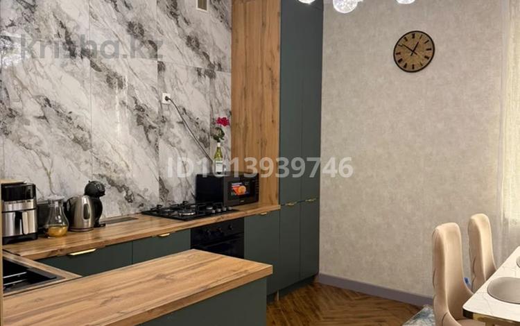 2-бөлмелі пәтер · 75 м² · 9/9 қабат, Алтын орда ш/а., Алия Молдагулова 62/1, бағасы: 39.5 млн ₸ в Актобе, мкр. Алтын орда — фото 2