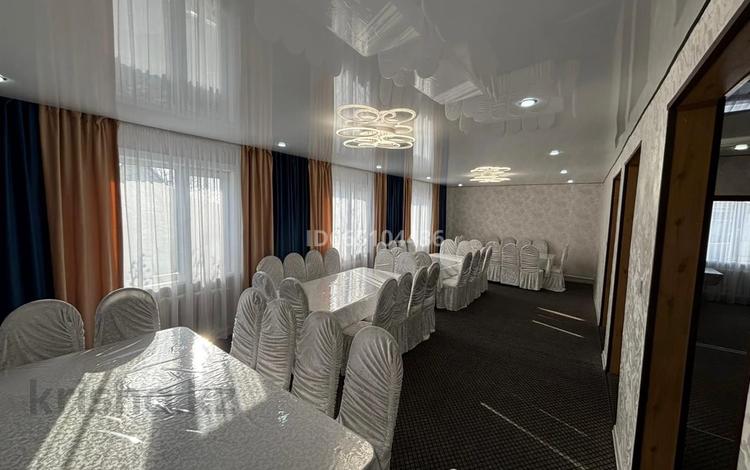 Дом · 7 комнат · 200 м², Советская 76 за 120 000 〒 в Петропавловске — фото 65