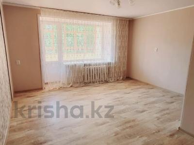 1-комнатная квартира · 34 м² · 2/5 этаж, Батыр Баяна за ~ 16.5 млн 〒 в Петропавловске
