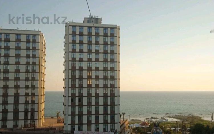 1-комнатная квартира · 42 м² · 5/10 этаж, 5-й мкр 20 — 7- мкр, напротив море. за 1 000 〒 в Актау — фото 2