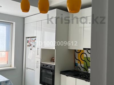 Пәтерлер в Атырауской обл.: 2-бөлмелі пәтер · 72 м² · 2/5 қабат, мкр Нурсая, Тұлпар 2 77/2, бағасы: 270 000 〒 2-бөлмелі пәтер · 72 м² · 2/5 қабат, мкр Нурсая, Тұлпар 2 77/2, бағасы: 270 000 〒 в Атырау