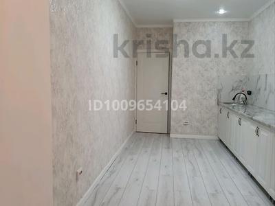 1-бөлмелі пәтер · 51 м² · 2/5 қабат, Аманжолова — Университет педагогический, бағасы: 26 млн ₸ в Уральске