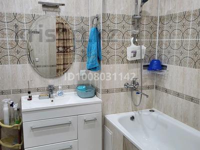 2-комнатная квартира · 80.8 м² · 2/9 этаж, мкр Центральный, Валиханова 19б2 — Драма театр за 330 000 〒 в Атырау