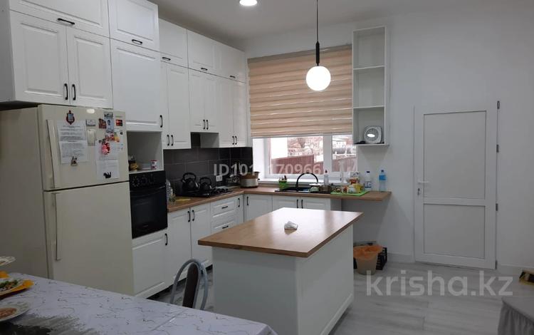 Отдельный дом · 4 комнаты · 208 м² · 11 сот., Автобаза связи 44 за 38 млн ₸ в Актобе, жилой массив Заречный-1 — фото 2