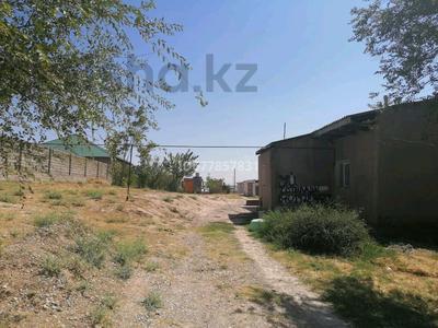 Отдельный дом · 3 комнаты · 55 м² · 8 сот., мкр Самал-3, Самал-3 ш/а. Алмалы бақ 6 — Момышұлы за 27 млн 〒 в Шымкенте, Абайский р-н