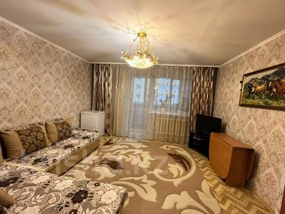 2-комнатная квартира, 54 м², 3/6 этаж, Ермекова за 22.1 млн 〒 в Караганде, Казыбек би р-н