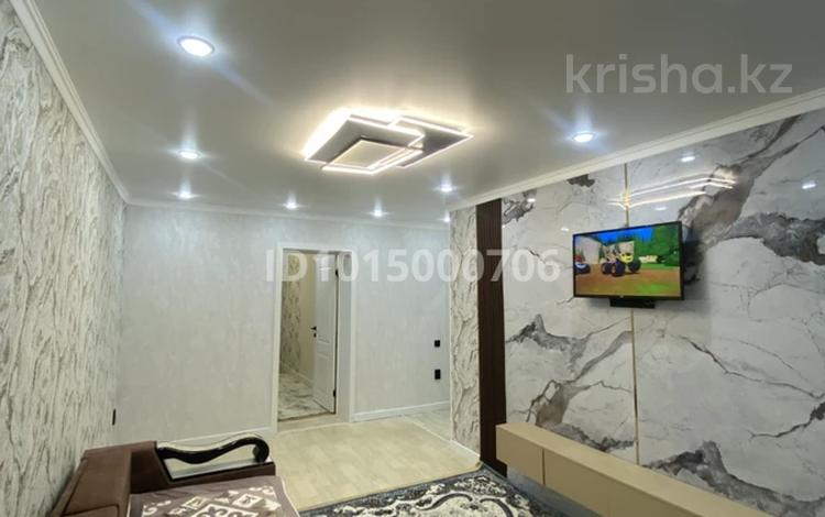 3-комнатная квартира · 58 м² · 1/5 этаж, Майкудук, 14й микрорайон 18 за 15.2 млн ₸ в Караганде, Алихана Бокейханова р-н — фото 2
