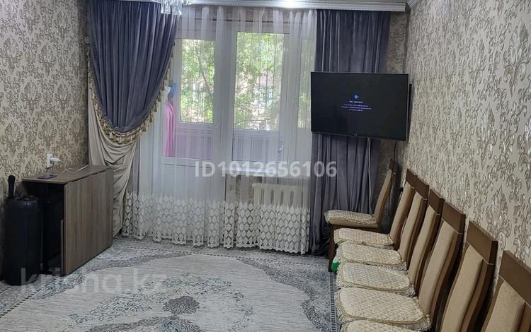 3-бөлмелі пәтер · 75 м² · 3/5 қабат, мкр Жансая — возле 42 школы, бағасы: 18.7 млн ₸ в Таразе — фото 2