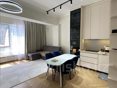 4-бөлмелі пәтер · 105 м² · 2/10 қабат, Кабанбай Батыра, бағасы: 105 млн ₸ в Алматы, Медеуский р-н