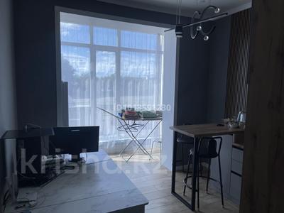 1-комнатная квартира · 42 м² · 1/5 этаж, мкр Юго-Восток 1/1 — Микрорайон Оазис. за 170 000 ₸ в Караганде, Казыбек би р-н