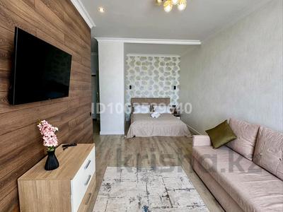 1-бөлмелі пәтер · 45 м² · 15/20 қабат, Кабанбай Батыра 49 — Бухар жырау, бағасы: 15 000 ₸ в Астане, Есильский р-н