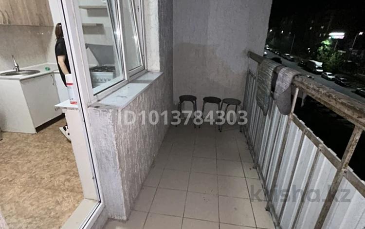 1-комнатная квартира · 45 м² · 4/5 этаж, мкр Саялы 98 за 170 000 ₸ в Алматы, Алатауский р-н — фото 2
