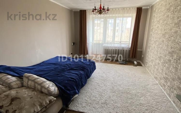 3-комнатная квартира · 60 м² · 5/5 этаж, Победа 20 — Поликлиника победа за 21 млн ₸ в Семее — фото 2