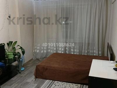 1-бөлмелі пәтер · 35 м² · 4/5 қабат, улица Кабанбай Батыра 80, бағасы: 135 000 ₸ в Усть-Каменогорске, Ульбинский