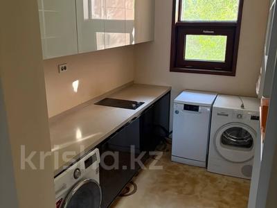5-бөлмелі пәтер · 190 м² · 1/19 қабат, Аскарова 8, бағасы: 210 млн ₸ в Алматы, Ауэзовский р-н