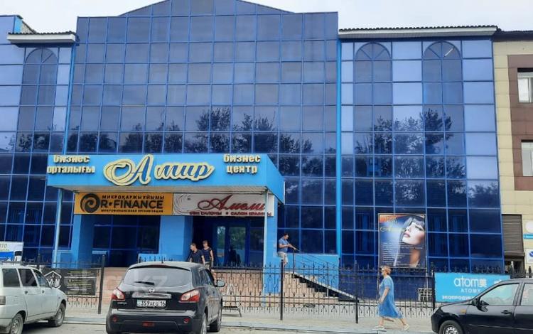 Свободное назначение, офисы · 1000 м² за 5.5 млн 〒 в Семее — фото 2