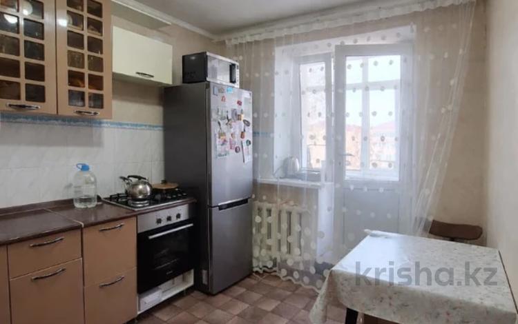 2-бөлмелі пәтер · 49 м² · 5/5 қабат, 4 ш/а, бағасы: 15.8 млн ₸ в Уральске, мкр 4 — фото 2